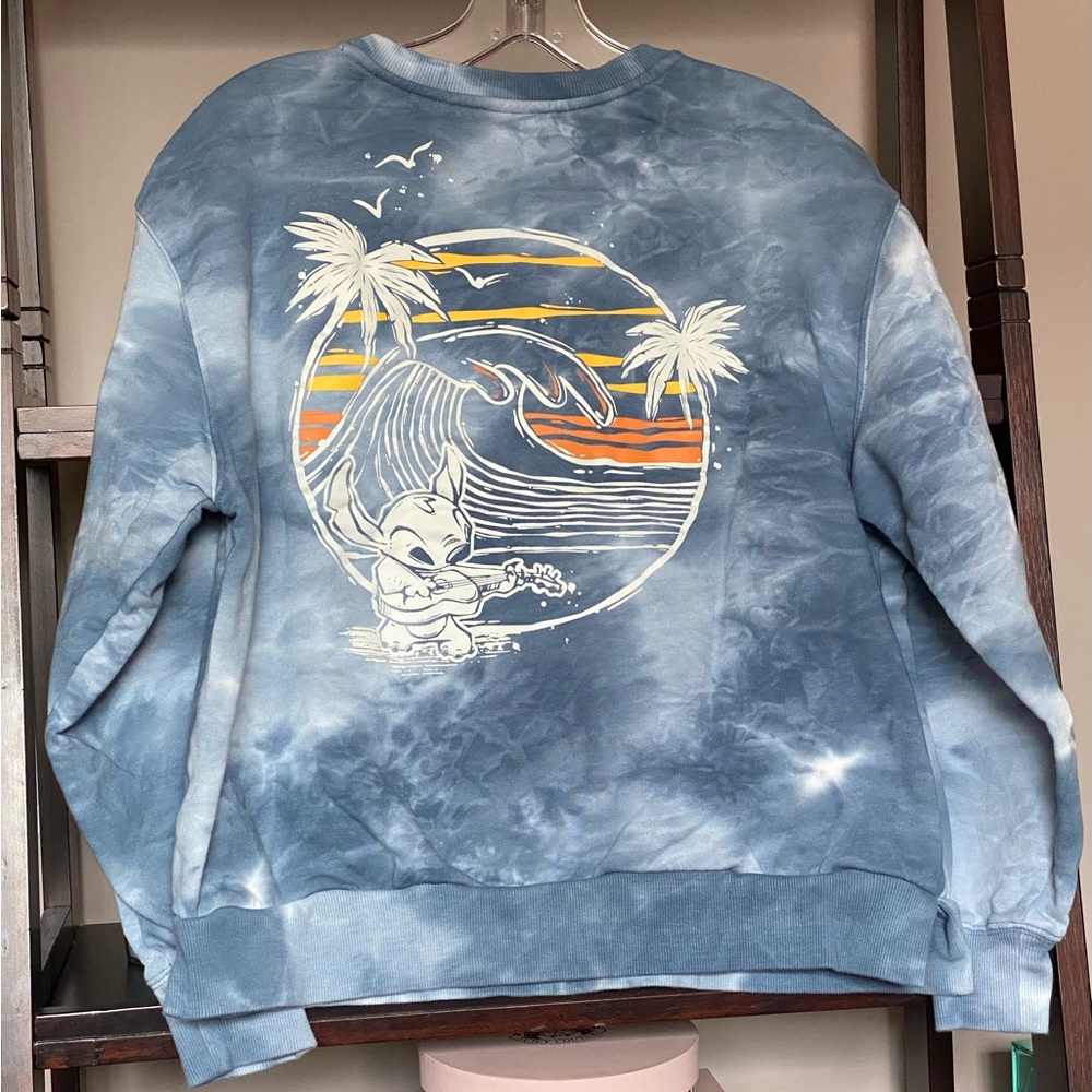 Stitch Crew Neck Sweatshirt 💚🌊🌴
